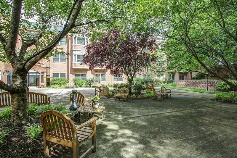 Brookdale Potomac - senior living in Potomac, Maryland - photo 2