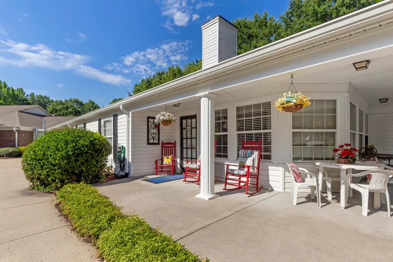 Brookdale Reynolda Road - senior living in Winston Salem, North Carolina - photo 3