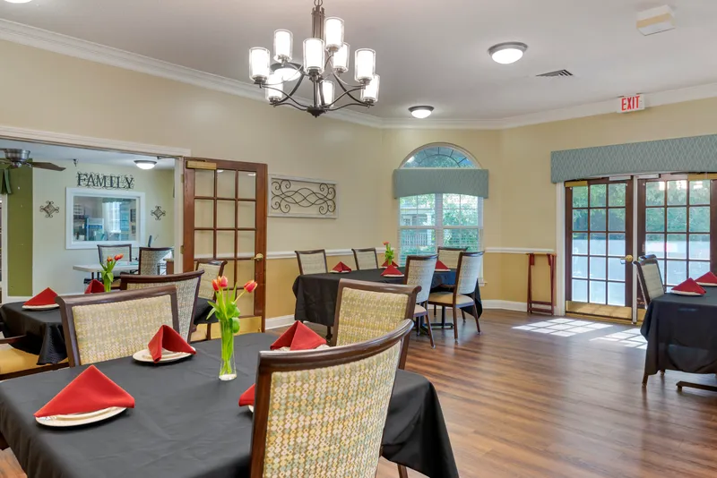 Brookdale Robinwood - senior living in Gastonia, North Carolina - photo 2