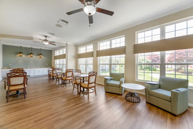 Brookdale Salem - senior living in Salem, Ohio - photo 6
