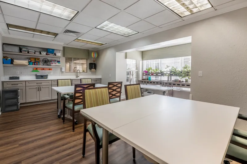 Brookdale Santa Barbara - senior living in Cape Coral, Florida - photo 9