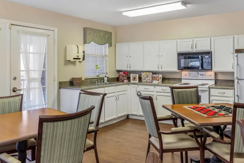 Brookdale Smithfield - senior living in Smithfield, North Carolina - photo 5