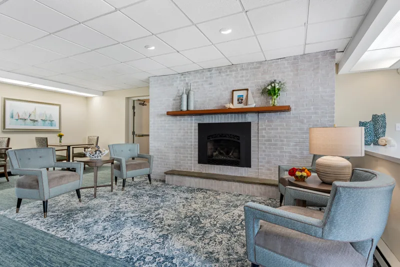 Brookdale South Bay - senior living in South Kingstown, Rhode Island - photo 4