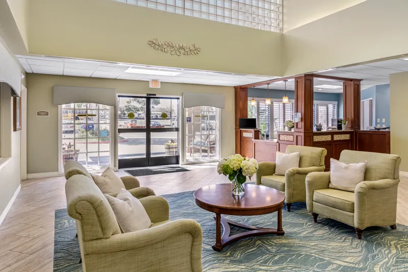Brookdale South Bay - senior living in Torrance, California - photo 2