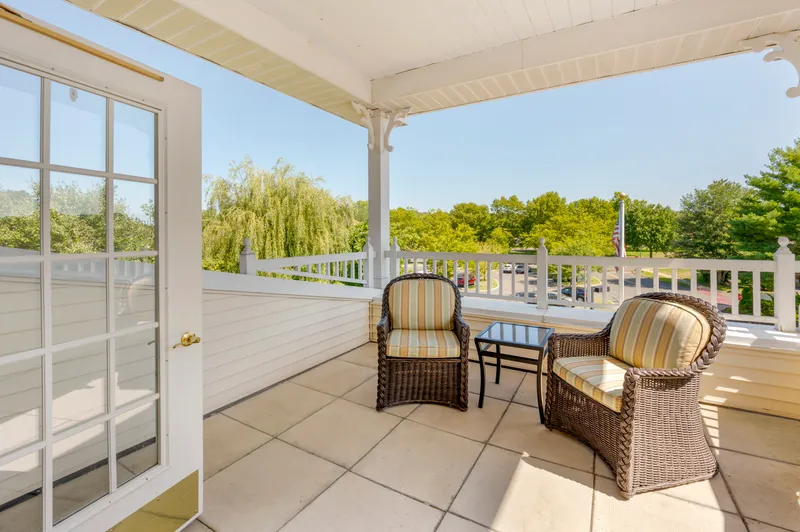 Brookdale South Windsor - senior living in South Windsor, Connecticut - photo 2