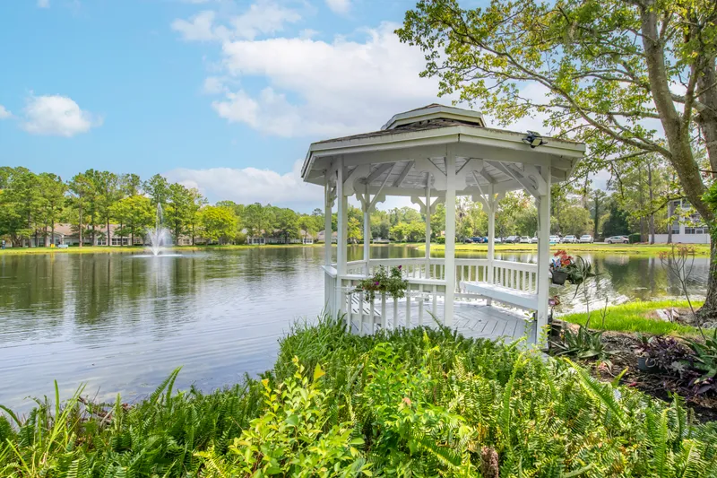 Brookdale Southside - Assisted Living, Independent Living, Memory Care in Jacksonville, Florida