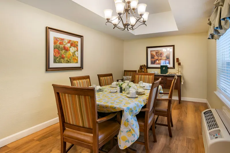 Brookdale Stonestreet - senior living in Louisville, Kentucky - photo 2