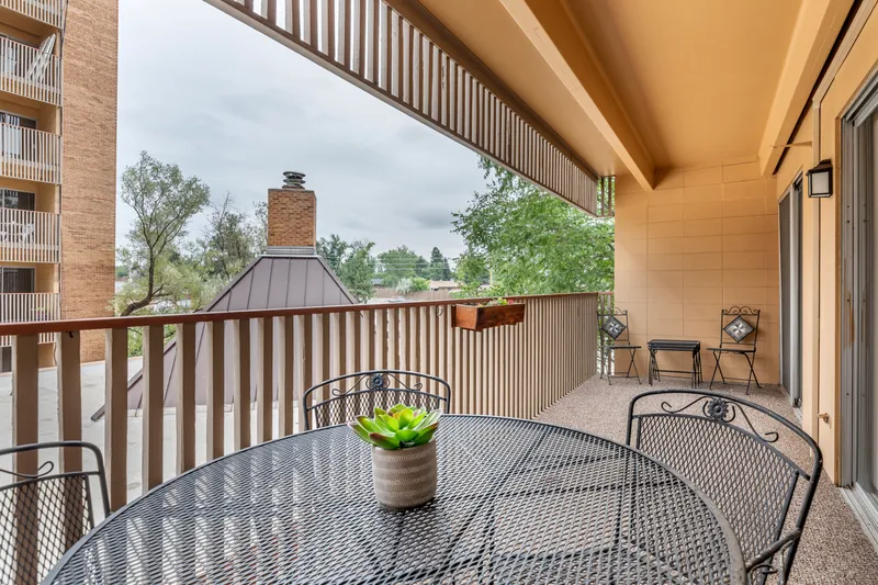 Brookdale Tamarac Square - senior living in Denver, Colorado - photo 3