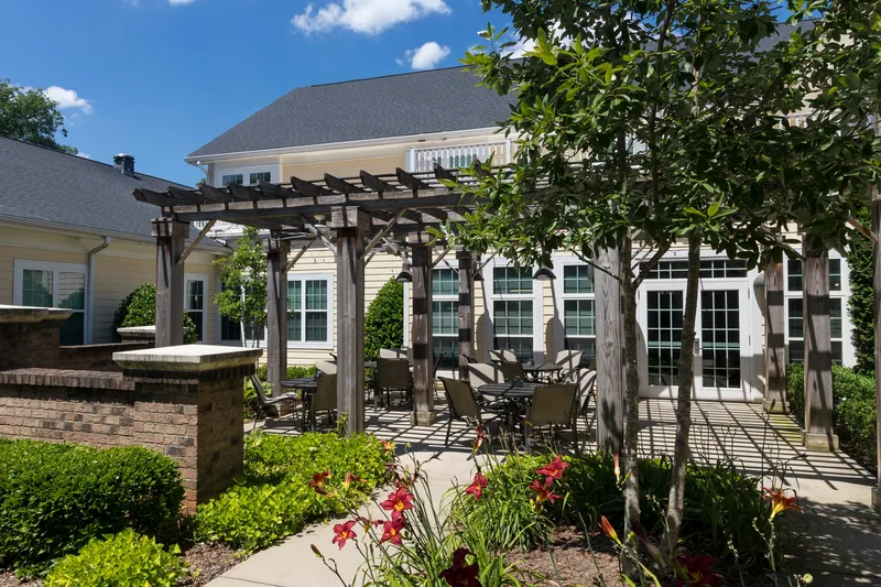 Cadence Huntersville by Cogir - senior living in Huntersville, North Carolina - photo 11