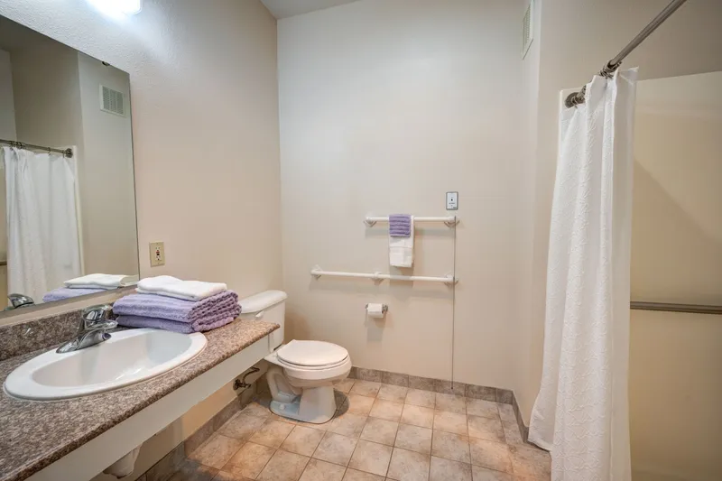 Callahan Village Retirement and Assisted Living - senior living in Roseburg, Oregon - photo 12