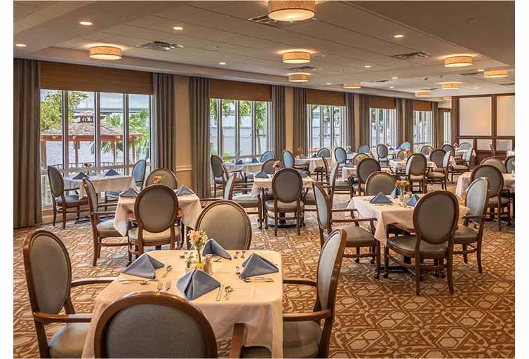Calusa Harbour Senior Living - senior living in Fort Myers, Florida - photo 3
