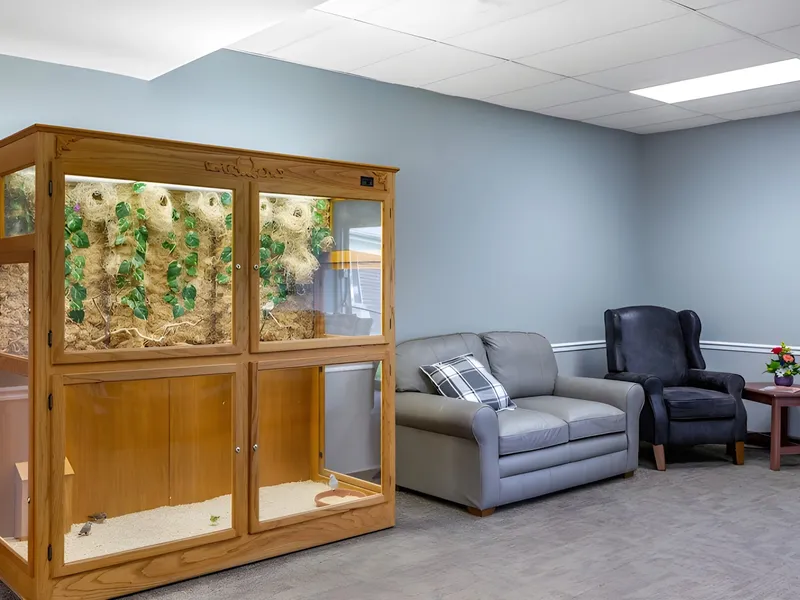 Carlinville Rehabilitation & Health Care Center photo 8