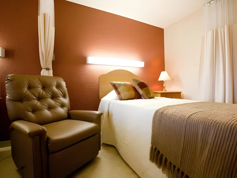 Carlinville Rehabilitation & Health Care Center photo 9