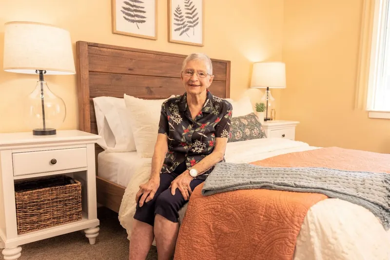 Carlton Fremont photo 5