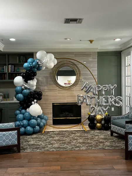 Caruth Haven Court photo 9