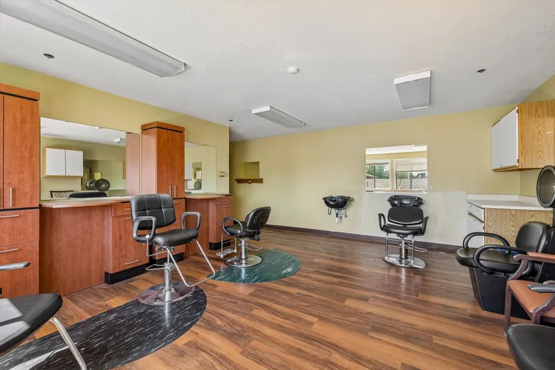 Cedarbrook Lodge Senior Living - senior living in McMinnville, Oregon - photo 10
