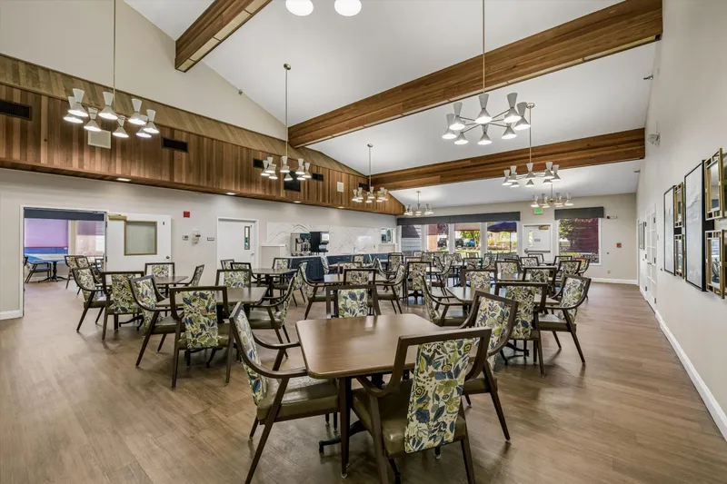 Cedarbrook Lodge Senior Living - senior living in McMinnville, Oregon - photo 2