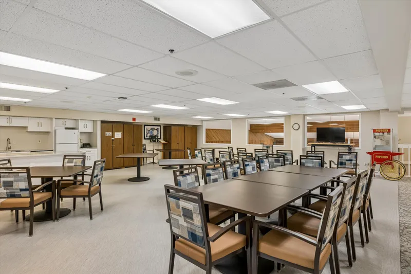 Cedarbrook Lodge Senior Living - senior living in McMinnville, Oregon - photo 7