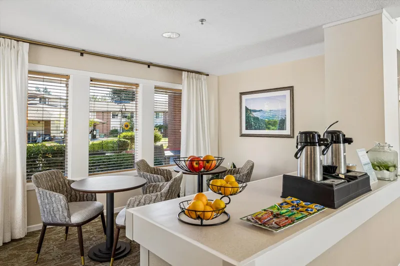 Cedarbrook Place Senior Living - senior living in McMinnville, Oregon - photo 9