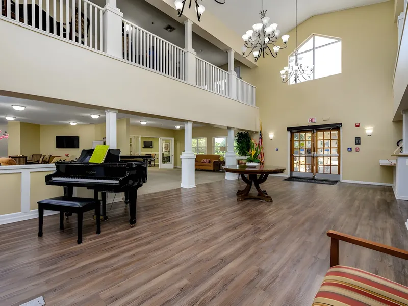 Chapman Manor photo 2