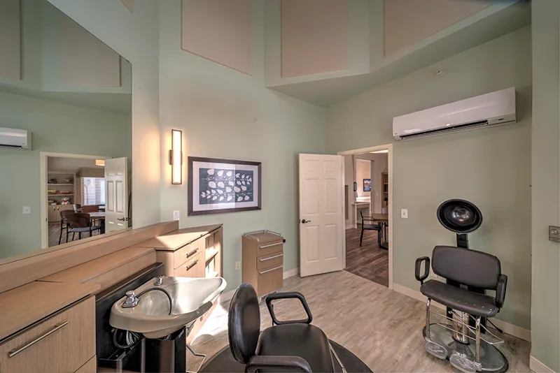 Charter Memory Care of Moline - senior living in Moline, Illinois - photo 4