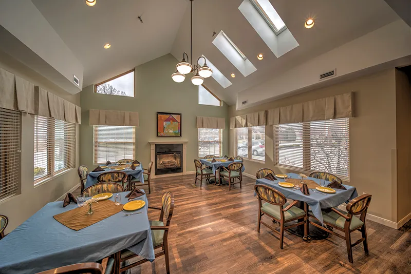 Charter Memory Care of Moline - senior living in Moline, Illinois - photo 5