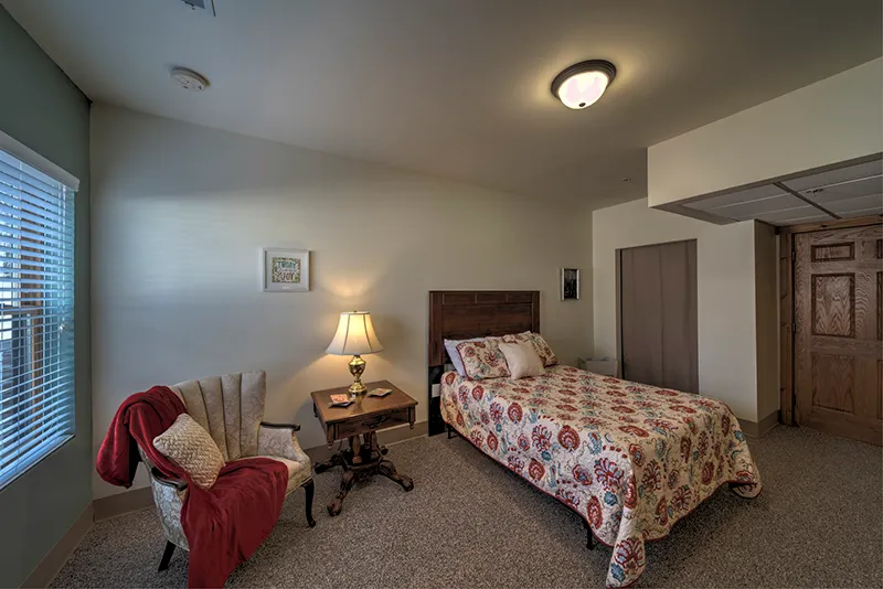 Charter Memory Care of Moline - senior living in Moline, Illinois - photo 9