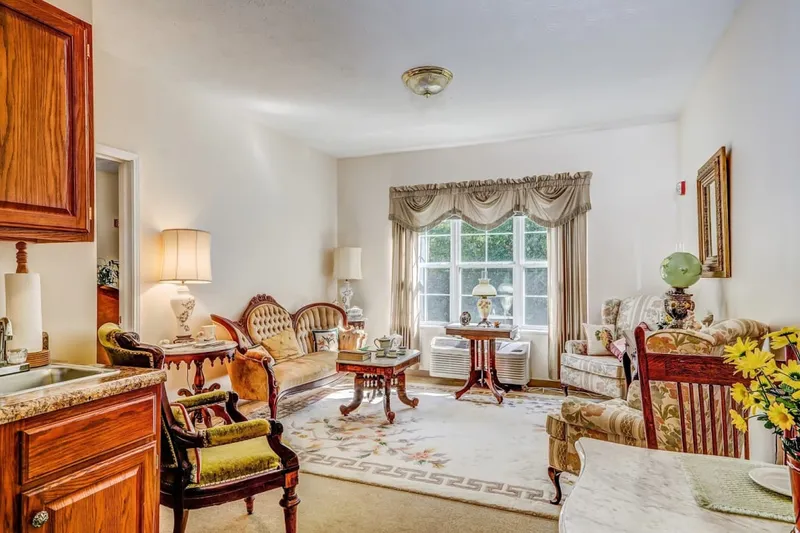 Charter Senior Living of Cleveland photo 2