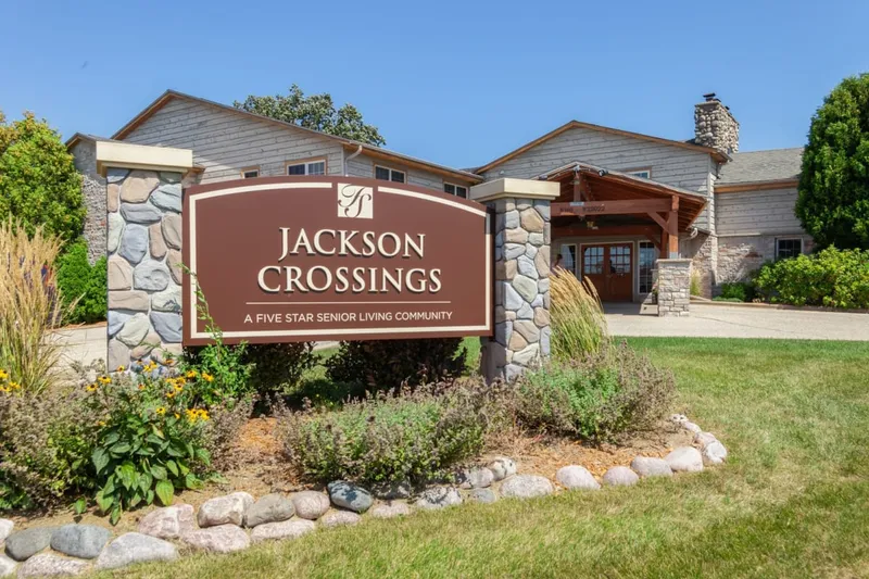 Charter Senior Living of Hasmer Lake photo 5