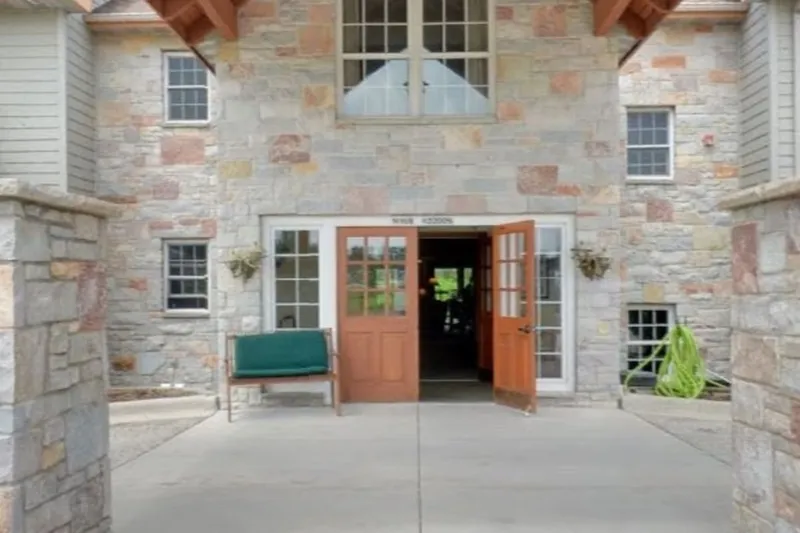 Charter Senior Living of Hasmer Lake photo 8