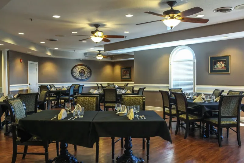 Charter Senior Living of Jefferson City photo 2