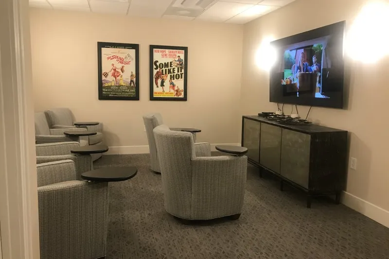 Charter Senior Living of Jefferson City photo 9