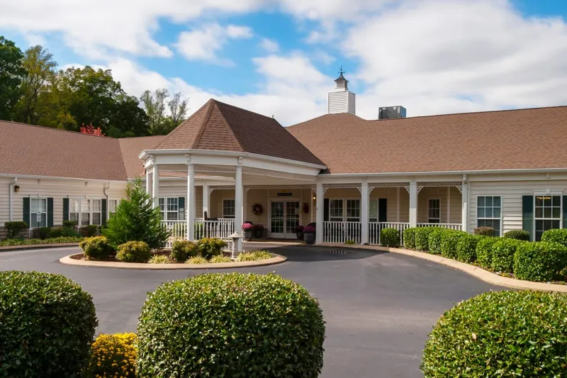 Charter Senior Living of Paris photo 2