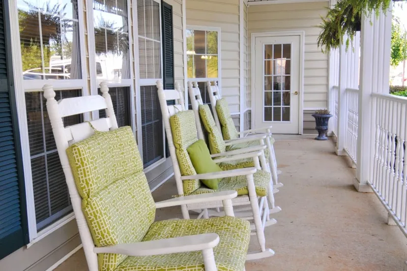 Charter Senior Living of Paris photo 6