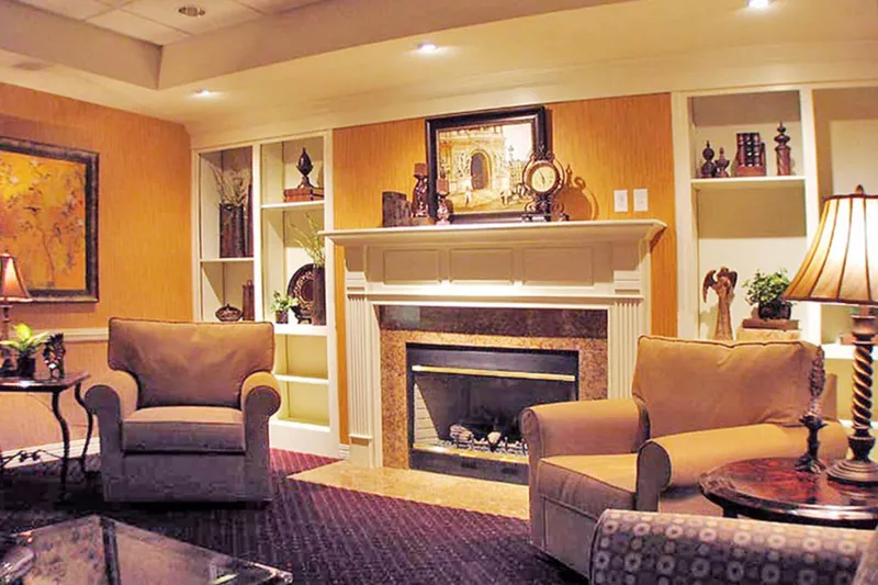 Charter Senior Living of Pekin photo 4