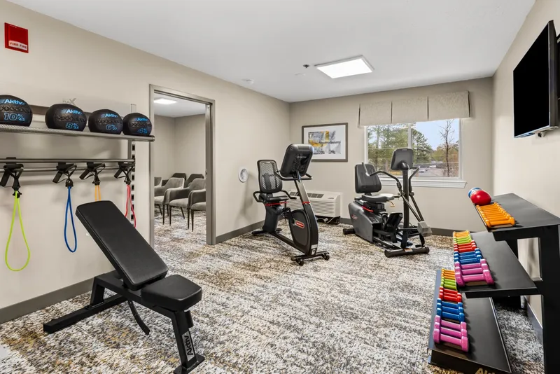 Chateau Ridgeland Sky Active Living - senior living in Ridgeland, Mississippi - photo 6