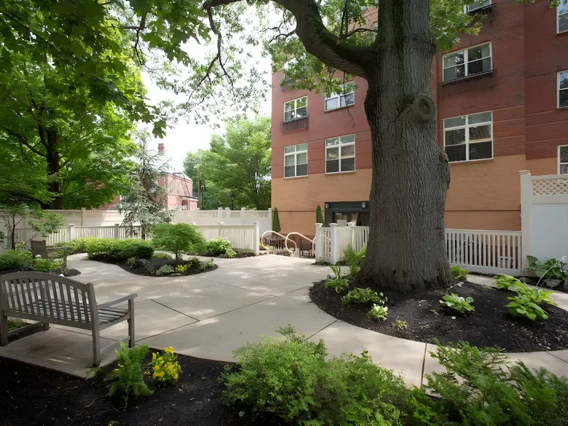 Chestnut Park at Cleveland Circle