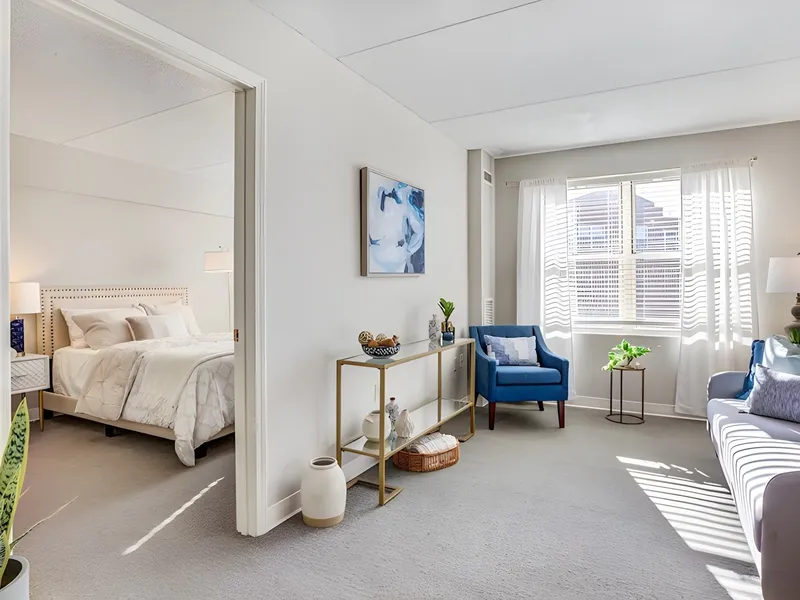 Chestnut Park at Cleveland Circle photo 5