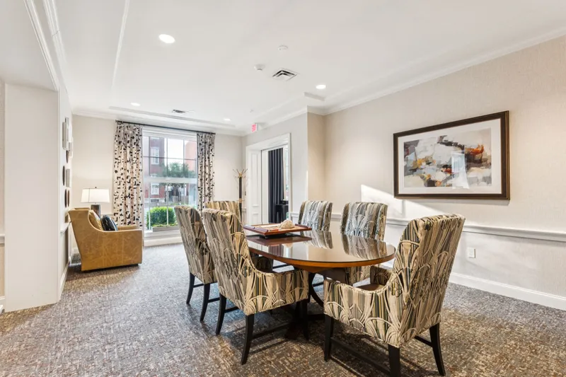 Cogir of Old Town Alexandria - senior living in Alexandria, Virginia - photo 10