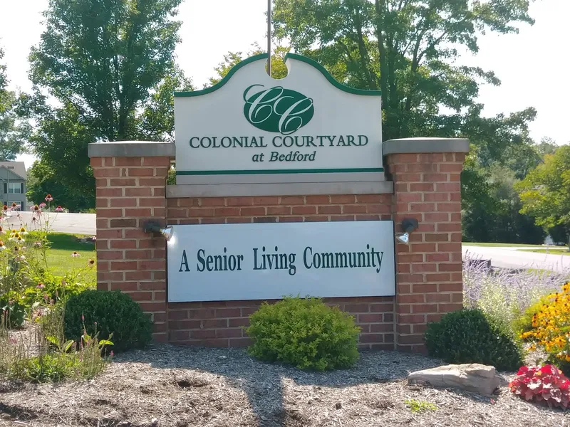 Colonial Courtyard at Bedford photo 8