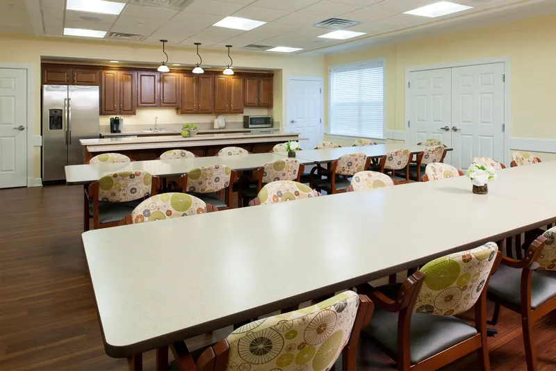 Colonial Courtyard at Clearfield photo 4