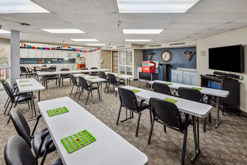 Colonial Village photo 4