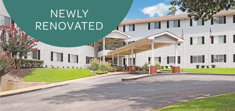 Colonial Village photo 8