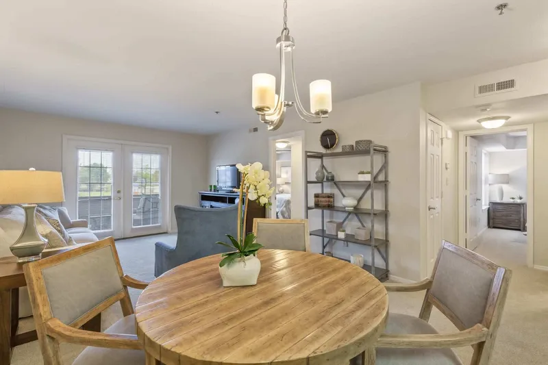 Country Club At Woodland Hills photo 6