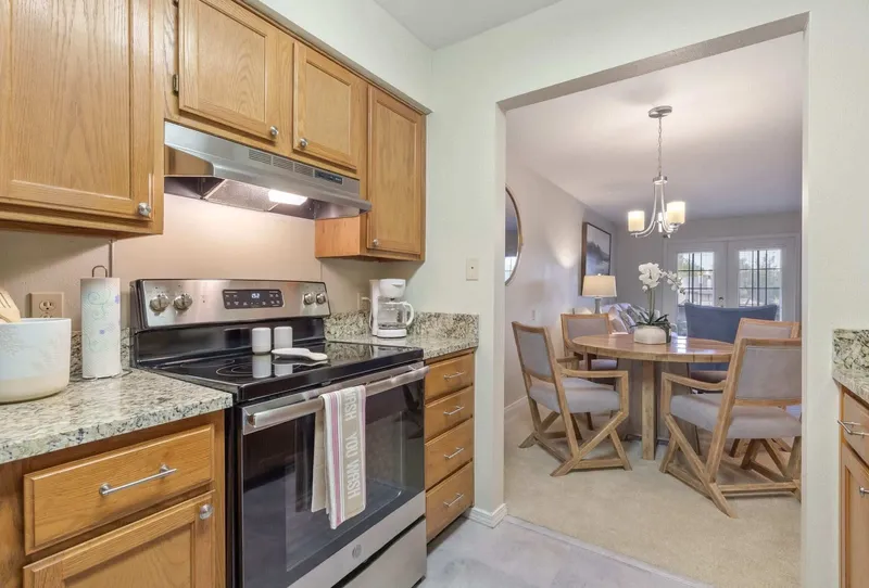 Country Club At Woodland Hills photo 7