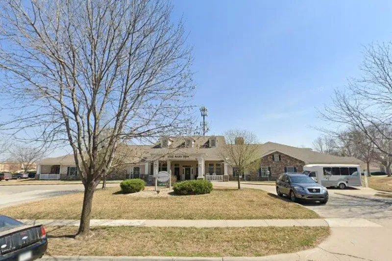 CountryHouse Lincoln (25th & Old Cheney)