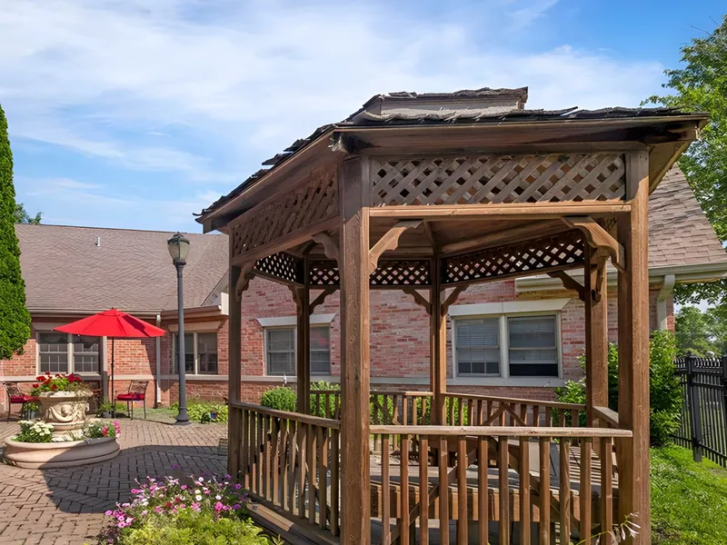 Courtyard Estates of Kewanee Senior Living photo 4