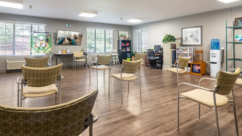 Creekside Terrace - senior living in Winston-Salem, North Carolina - photo 7