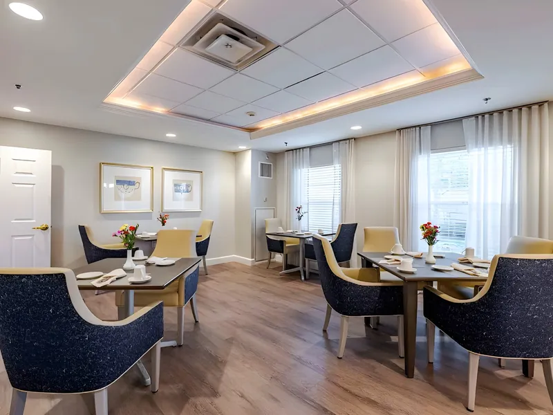 Crescent Point at Niantic photo 9