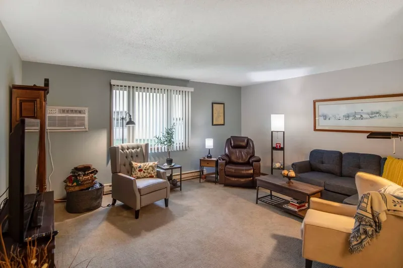 Derian Lodge Senior Living photo 2